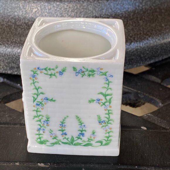 Lenox Spice Village - 1989 - BASIL - base only - excellent condition - Picture 6 of 9